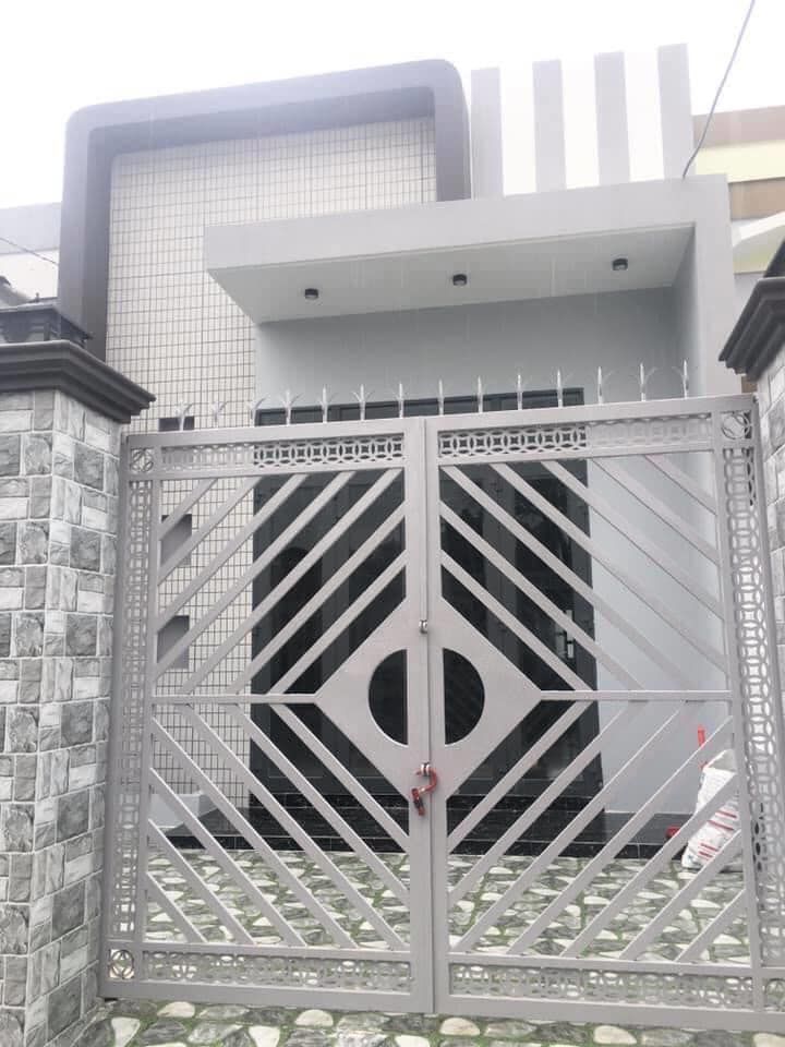 Bán nhà xây 100% mới hẻm Trần Văn Bảy Gần Đài Truyền Hình, cách đường Lê Hồng Phong 200m