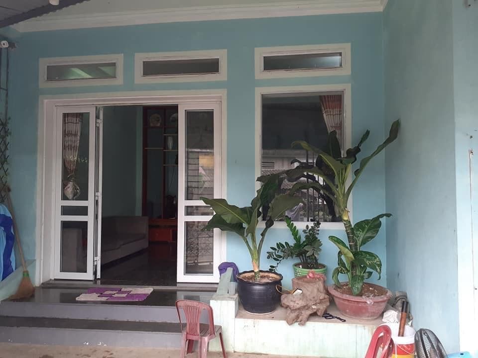 Cần bán nhanh ngôi nhà xây 2 tầng hướng đông nam khu vực đông dân cư hàng xóm thân thiện