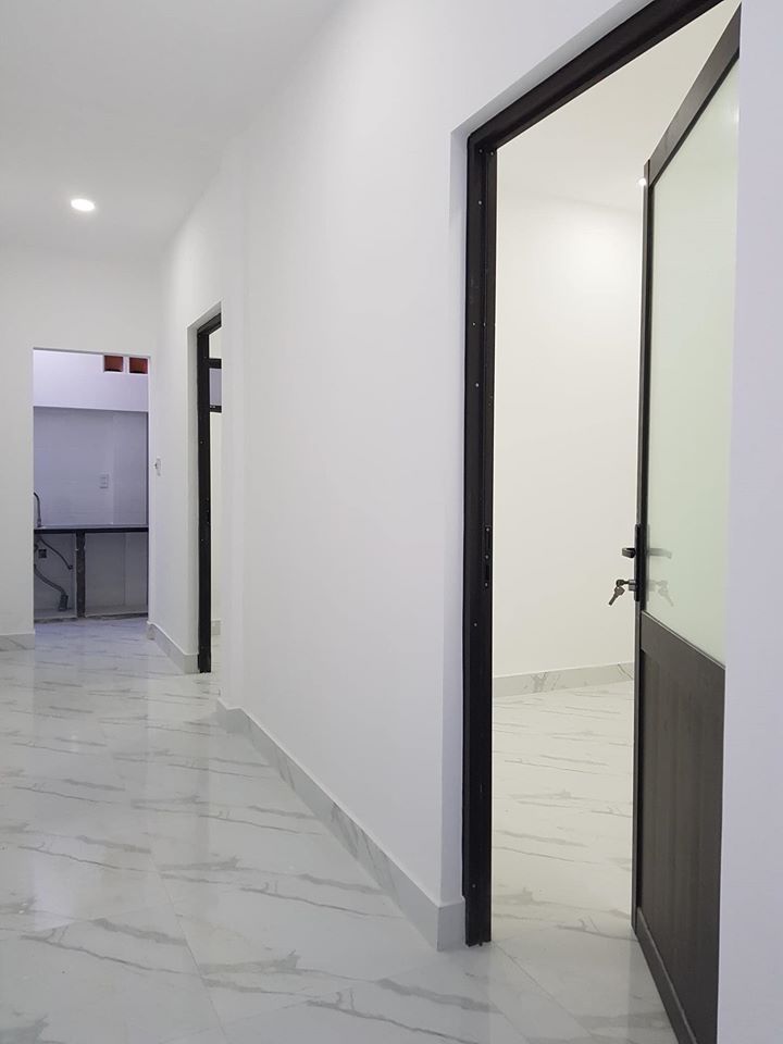 Bán khẩn cấp nhà đẹp mới xây, trung tâm thành phố, kiệt 229 Trần Phú, cạnh Đại học Phú Xuân