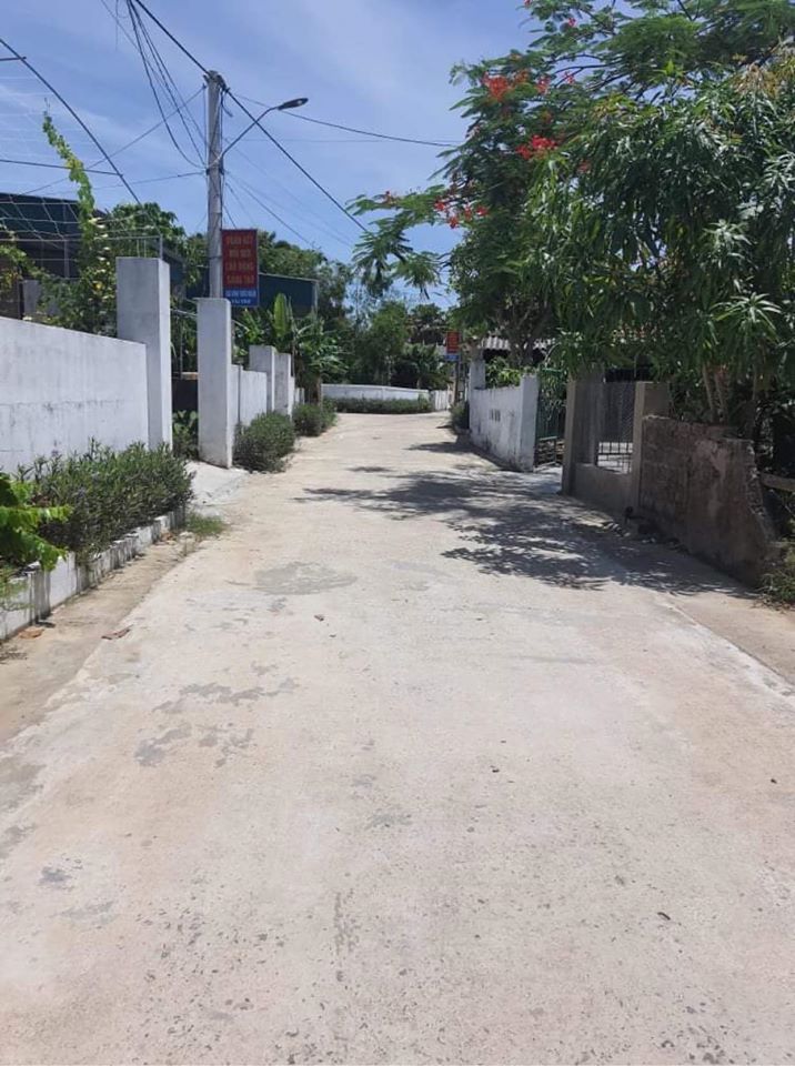 Cần Bán gấp nhà kiên cố đổ bằng Tân Tiến Thạch Tân ,móng làm kiên cố lên tầng thoải mái