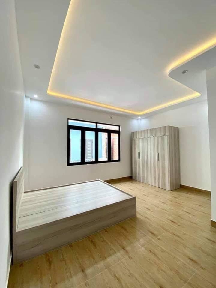 Cần bán gấp căn nhà 3 tầng khu B khu đô thị Phú Mỹ Thượng đã hoàn thiện.