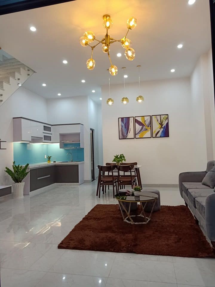 Bán nhà lầu đẹp Phú Lợi cách Huỳnh Văn Lũy 100m. Đường ô tô thông