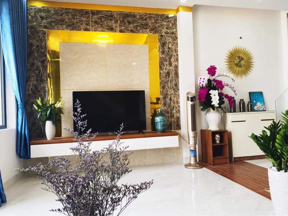 BÁN NHÀ 1 MÊ TRUNG TÂM PHỐ BMT - KHU SẦM UẤT - NƠI TIỀM NĂNG MỖI NGÀY.