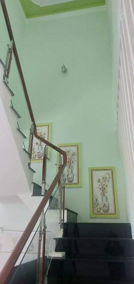 chính chủ cần tiền bán gấp ngôi nhà 2 mê khu phú tho 1 hòa hiêp trung thi xã đông hòa