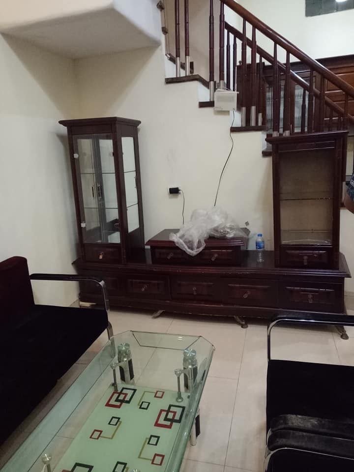 CHO THUÊ NHÀ NGÃ TƯ SỞ 3 PHÒNG NGỦ FULL ĐỒ 8.5TR. Ở HỘ GIA ĐÌNH. LH 0362.542.999