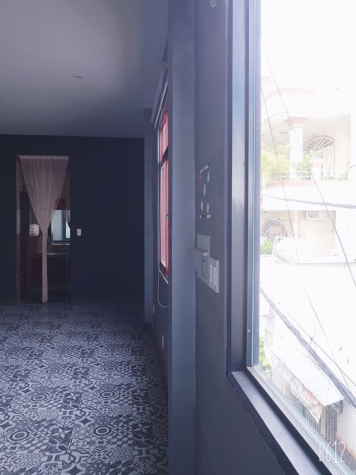 Nhà mặt tiền Chợ Nhị Thiên Đường và Chợ Bùi Minh Trực, quá đông dân cư.