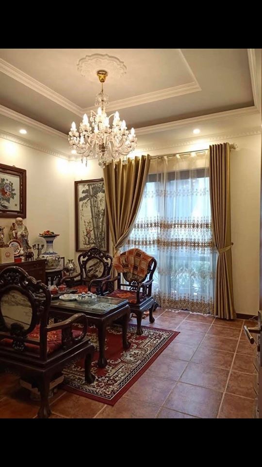 Cần bán nhà mặt phố quận HAI BÀ TRƯNG. Kinh doanh buôn bán nhộn nhịp, ôtô vào nhà, mặt tiền khủng.