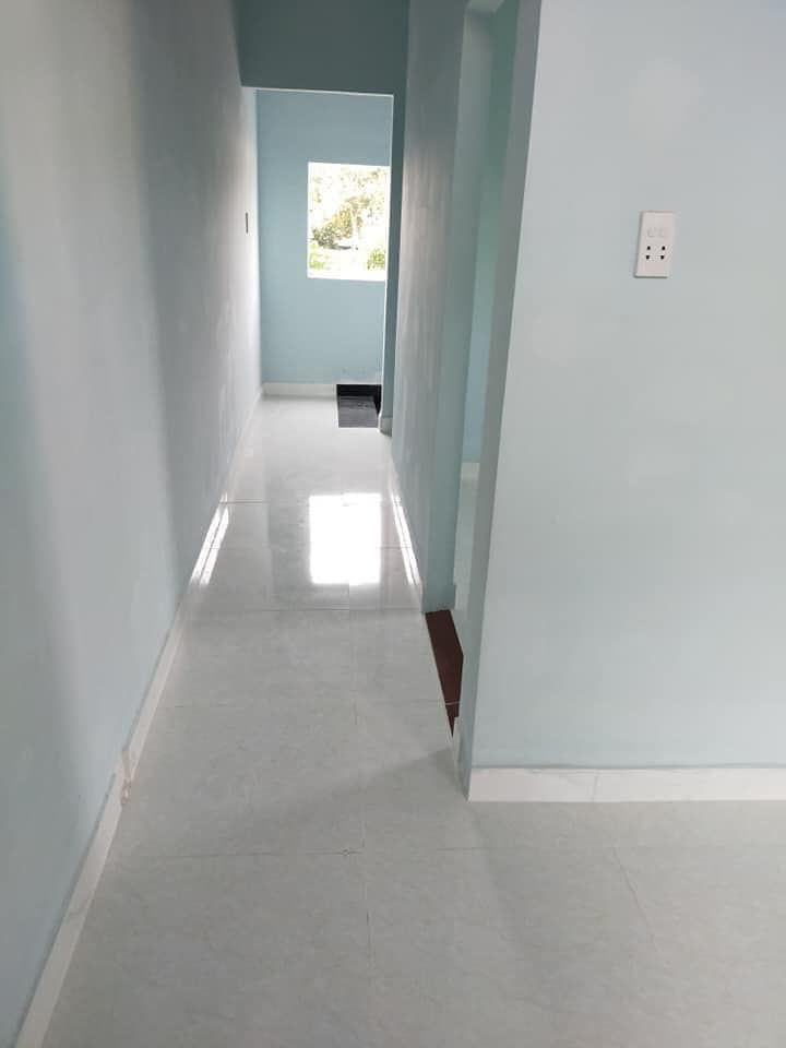 NHÀ MỚI XÂY 120m2 giá 890tr GẦN TRƯỜNG TIỂU HỌC BÌNH HÒA. PHƯỜNG BỬU LONG LH 0986083990