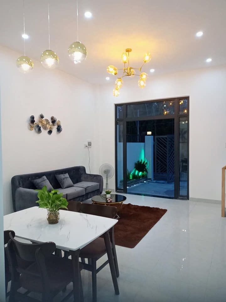 Bán nhà lầu đẹp Phú Lợi cách Huỳnh Văn Lũy 100m. Đường ô tô thông