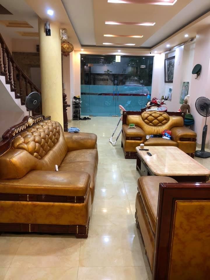 Bán nhà khách sạn, địa chỉ: số 35 nguyễn huệ, tổ 5 p.nguyễn trãi, tp hà giang.