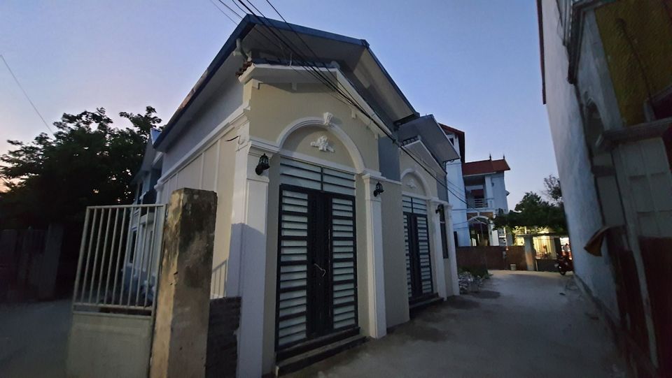 Bán biệt thự mini chỉ 1,099tr sát KCN Phố Nối. LH:0988554091