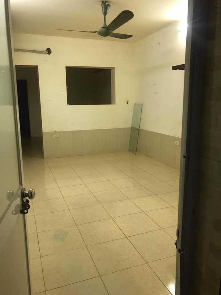 Cho thuê nhà tập thể 150 phố Lương Định Của - Đống Đa - Hà Nội.