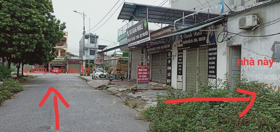 Bán căn nhà hai mặt đường trước và sau đều có thể KD nằm ngay cổng chợ SV trường ĐH Công Nghiệp