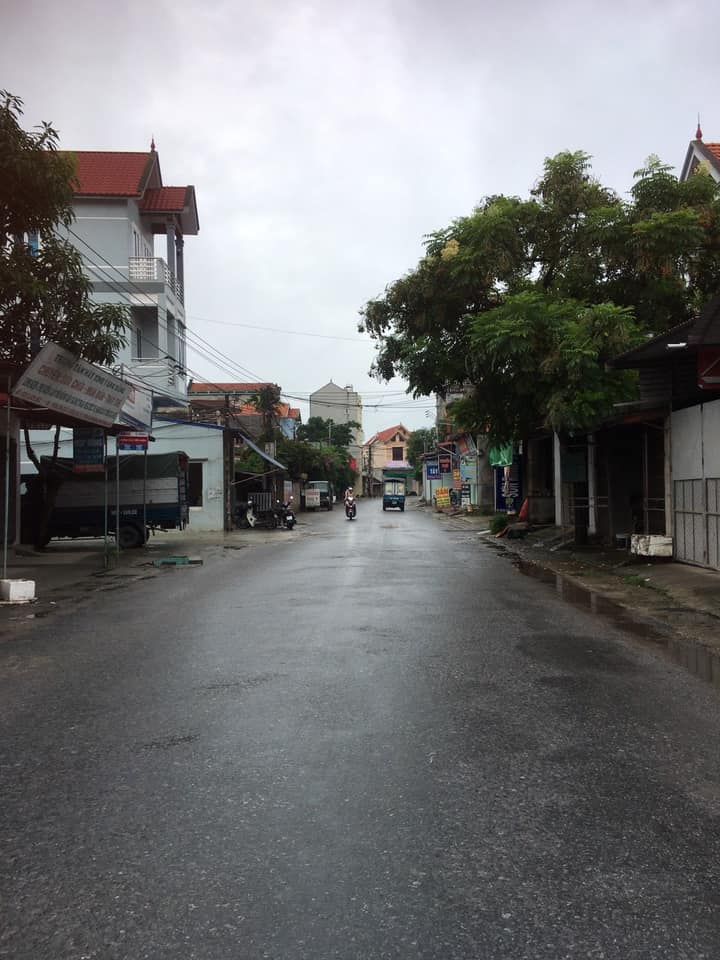 cần bán gấp mảnh Đất có đã kho tàng rộng rãi ở trục đường 383 khu vực xã Đông Kết, Khoái Châu, HY