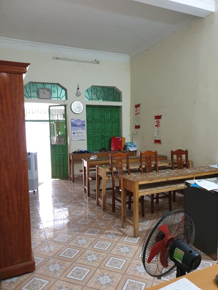 BÁN NHÀ CẤP 4 CÓ GÁC XÉP, GIÁ CỰC TỐT CHO GĐ TRẺ. Đ/c: tổ 4, p. Quyết Tâm, tp. Sơn La