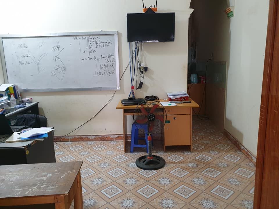 BÁN NHÀ CẤP 4 CÓ GÁC XÉP, GIÁ CỰC TỐT CHO GĐ TRẺ. Đ/c: tổ 4, p. Quyết Tâm, tp. Sơn La