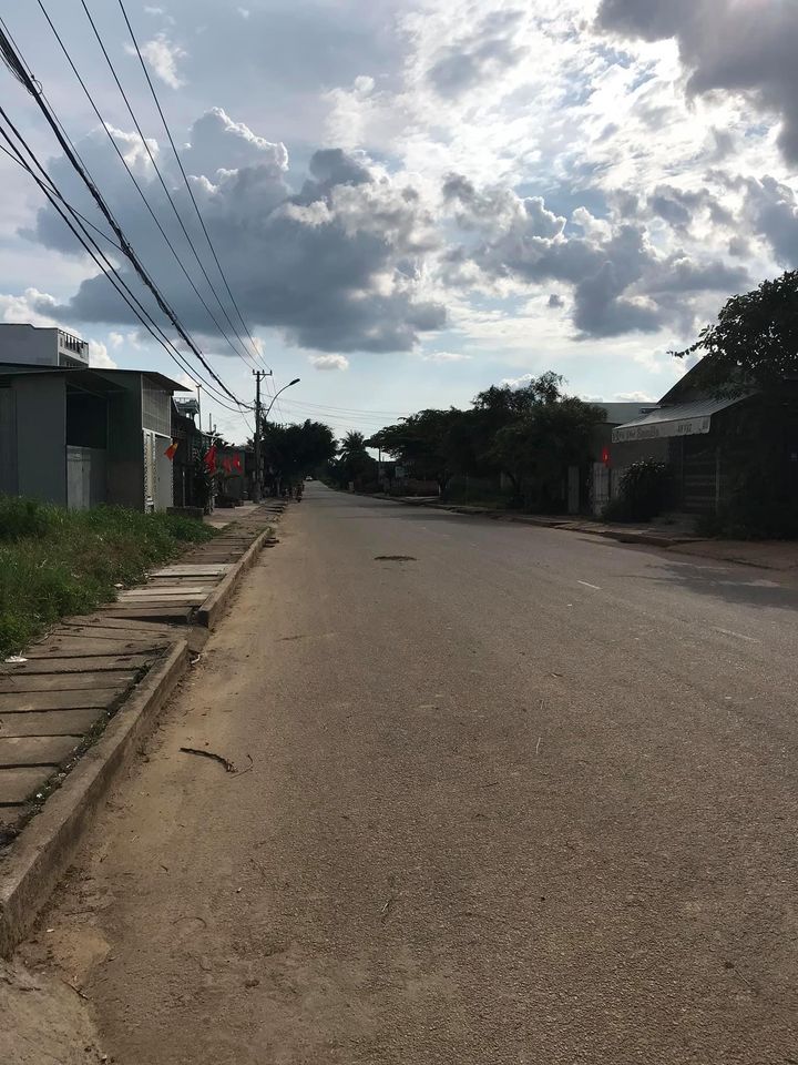 Bán đất hẻm Nguyễn Văn Linh, P. Nguyễn Trãi, TP. Kon Tum.