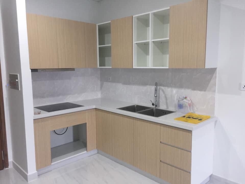 Cho thuê căn hộ 2 Phòng ngủ ,2 toilet lầu cao nội thất cơ bản Quận 7.
