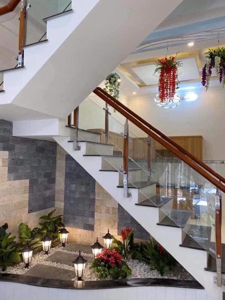Vợ,chồng e cần vốn xoay mùa Dịch Covid-19 nên bán rẻ nhà Bình Chánh giá 499tr