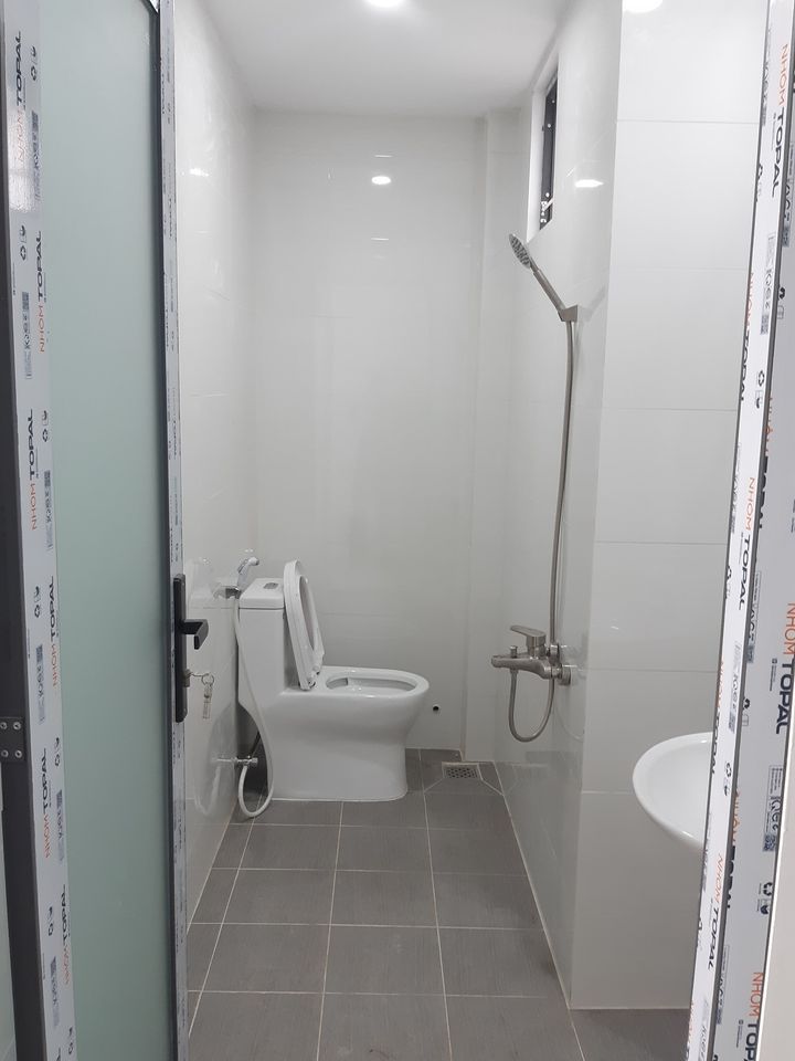 CẦN BÁN 1 CĂN NHÀ HOÀNG THIỆN MỚI 100%, ĐƯỜNG NHÁNH NGUYỄN KHUÊ ,PHƯỜNG VĨNH QUANG,TP, RẠCH GIÁ ,KG