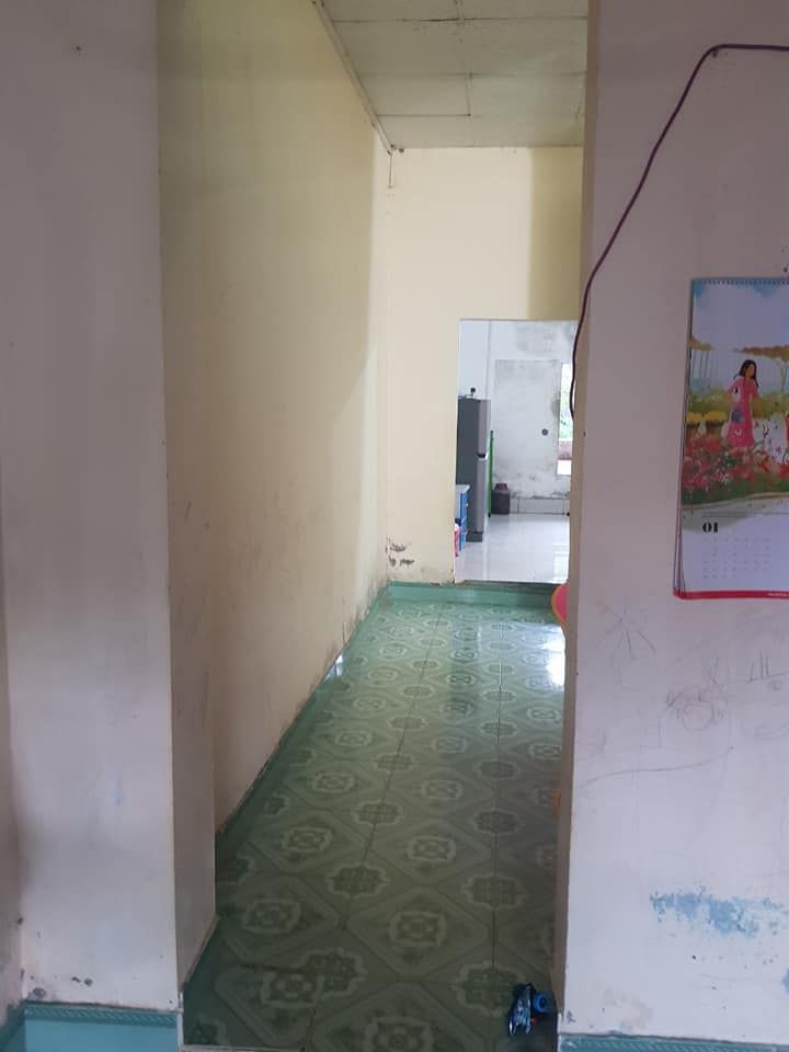 bán nhà cấp 4 gồm : 1 phòng ngủ , 1 phòng khách , 1 bếp , 1 vệ sinh sn77 ngõ 214 dg bế văn đàn
