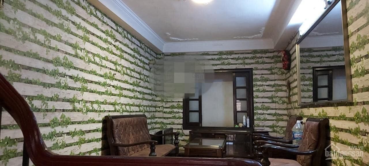 Cho thuê nhà 4.5 tầng, DT mặt sàn 40m2, hướng ĐN, ngõ 44Thái Thịnh, quận Đống Đa, Hà nội.