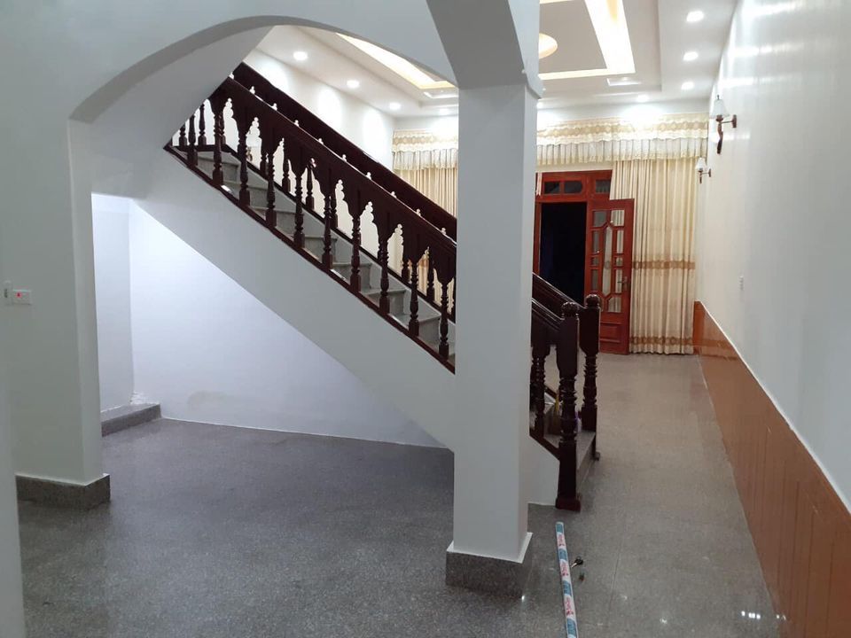 Bán nhà 3 tầng chính chủ đường Mỹ Sơn P Vĩnh Trại gần trường học gần chợ trục đường thuận tiện dân