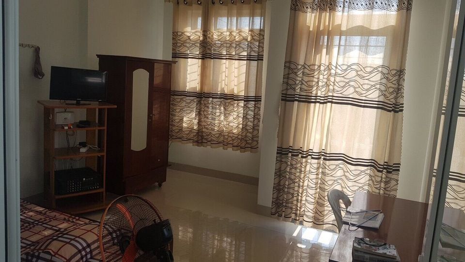 Cho thuê nhà nguyên căn khu dân cư Hùng Vương Dt:160m2(8*20) Gía 15trieu/tháng