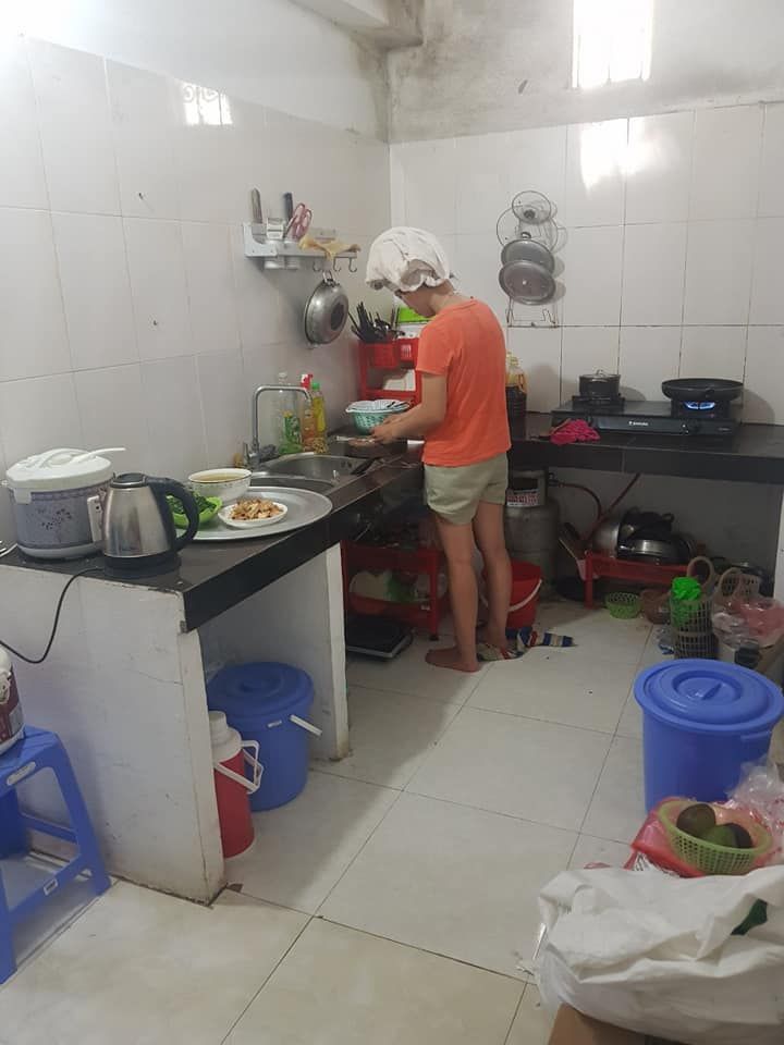 bán nhà cấp 4 gồm : 1 phòng ngủ , 1 phòng khách , 1 bếp , 1 vệ sinh sn77 ngõ 214 dg bế văn đàn