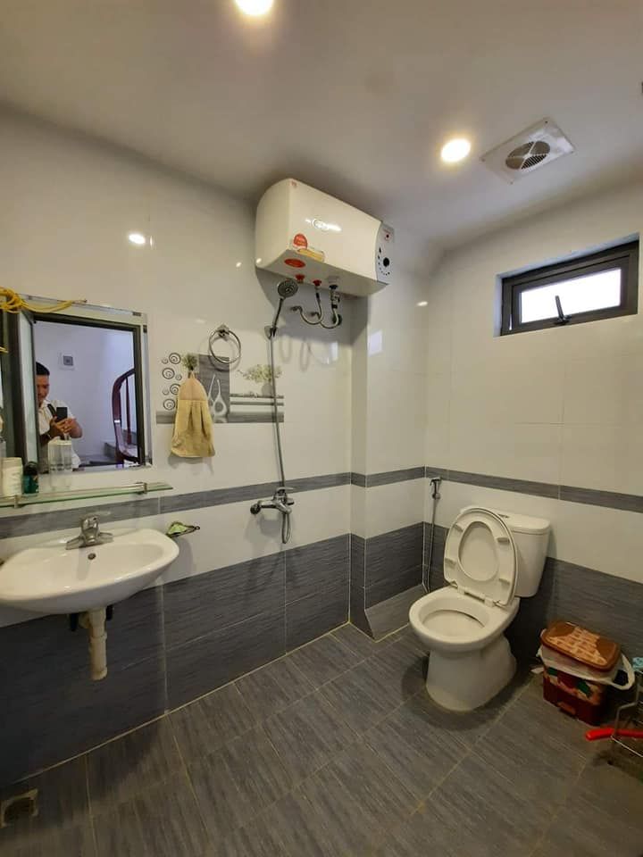 BÁN NHÀ ĐẸP LĨNH NAM HOÀNG MAI AN NINH, AN SINH DT 30M2, 5 TẦNG, MT 4,1M NHỈNH 3 TỶ