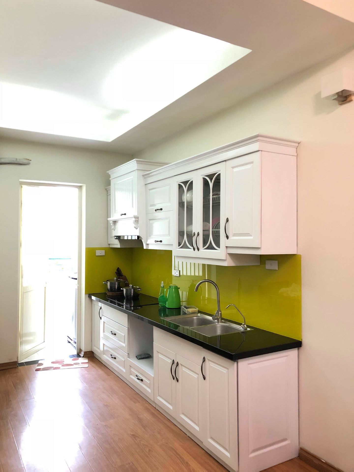 Cho thuê phòng cực đẹp ở chung cư 3 PN ngõ 120 hoàng quốc việt giá 3,3tr, điện nước giá dân