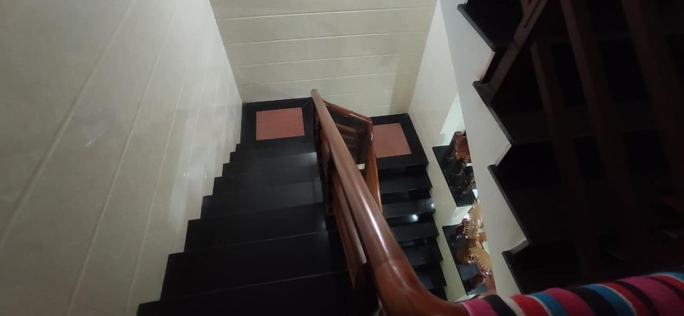 Bán nhà 3 tầng ngõ đường tuệ tĩnh.... Phường hà huy tập, gần bệnh viện y học cổ truyền..