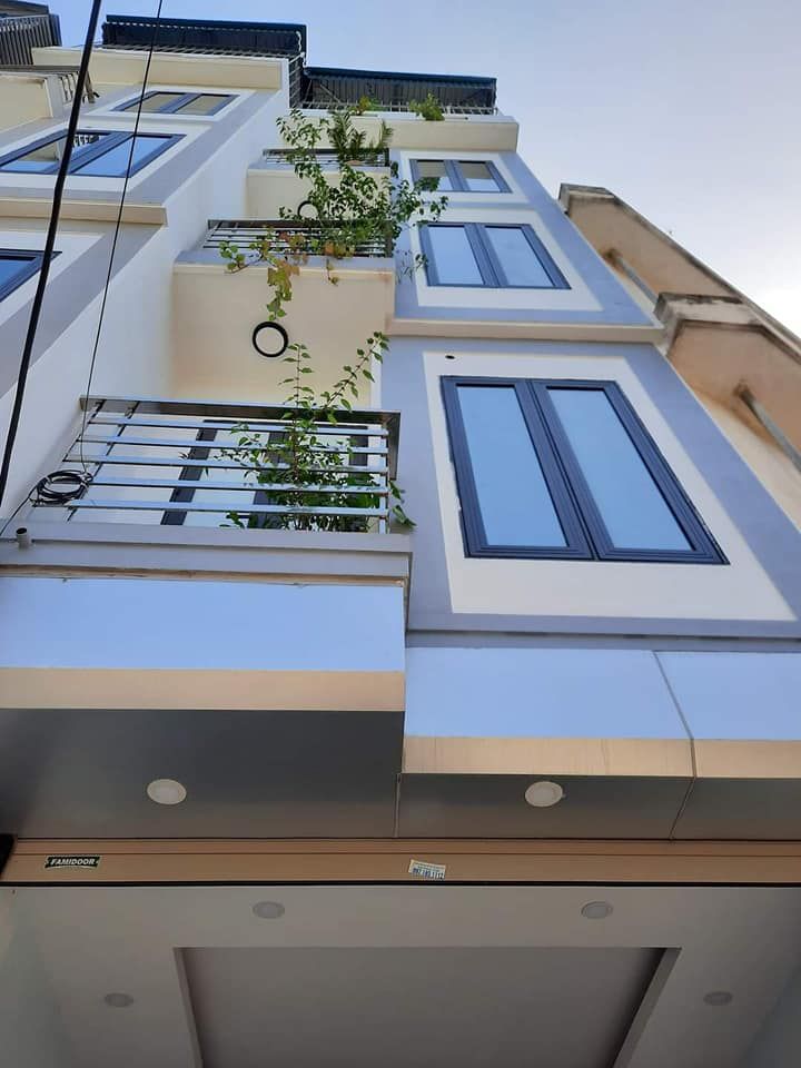 BÁN NHÀ ĐẸP MỚI GIÁP NHỊ HOÀNG MAI, Ô TÔ, NGÕ THÔNG, KINH DOANH DT 43M2, 5 TẦNG GIÁ NHỈNH 4 TỶ