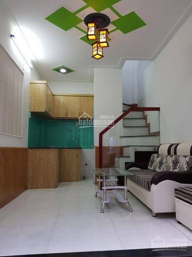 Vợ Chồng tôi chuyển nhà nên bán gấp căn nhà 1 trệt 1 lầu ngay chợ Cầu , đường Nguyễn Văn Quá.