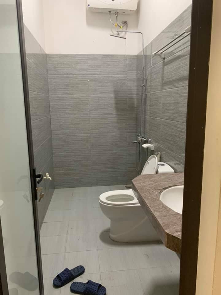 Bán nhà cấp 4 mới xây ở bích đào , mới tinh chỉ việc dọn về ở