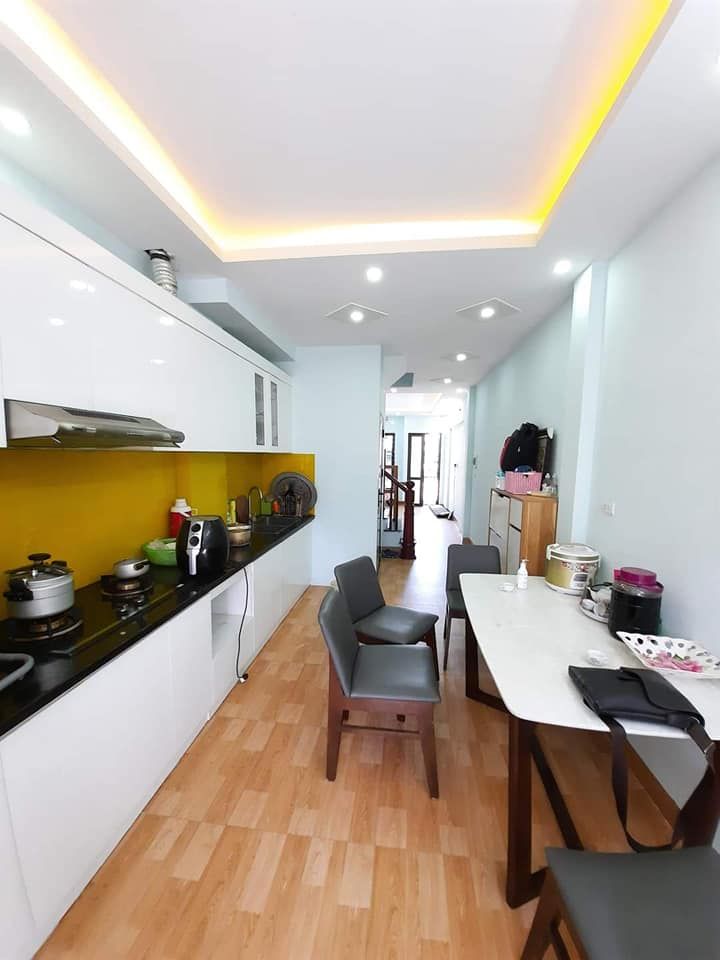 BÁN NHÀ ĐẸP MỚI GIÁP NHỊ HOÀNG MAI, Ô TÔ, NGÕ THÔNG, KINH DOANH DT 43M2, 5 TẦNG GIÁ NHỈNH 4 TỶ