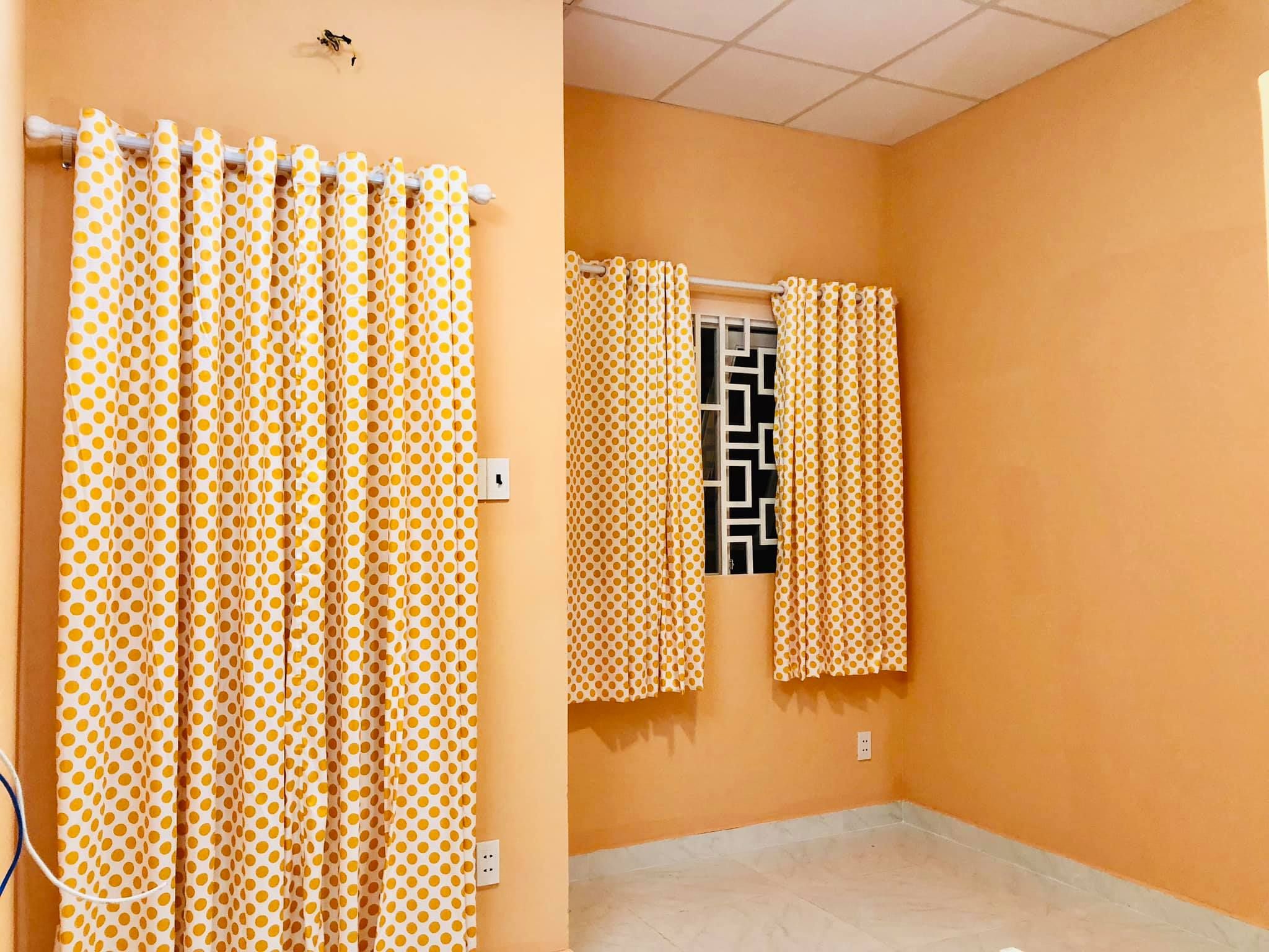 Cho thuê căn nhà mới xây cao cấp phường Trường Thọ, Thủ Đức, 1 trệt 2 lầu, 2 phòng ngủ, 2 WC, 1 bếp