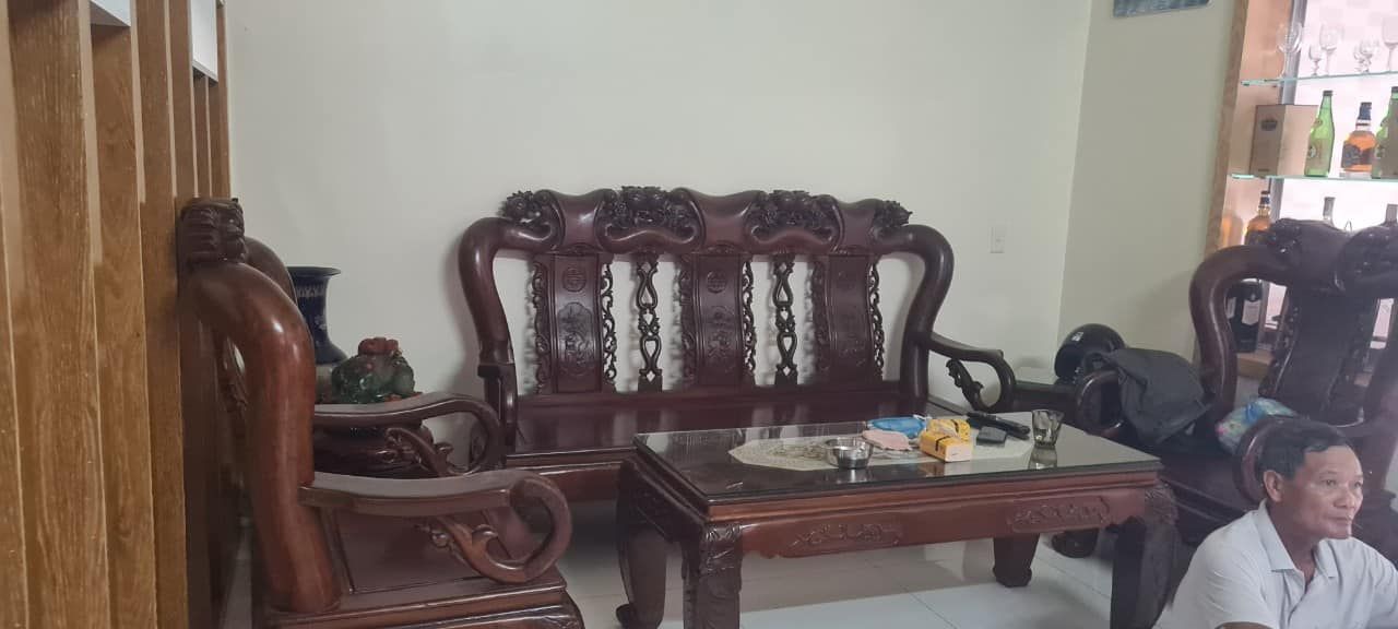 Cho thuê nhà 3 tầng to, mới xây đẹp 80m2, 3 tầng gồm có 3 phòng ngủ và 1 phòng thờ, An Đà HP