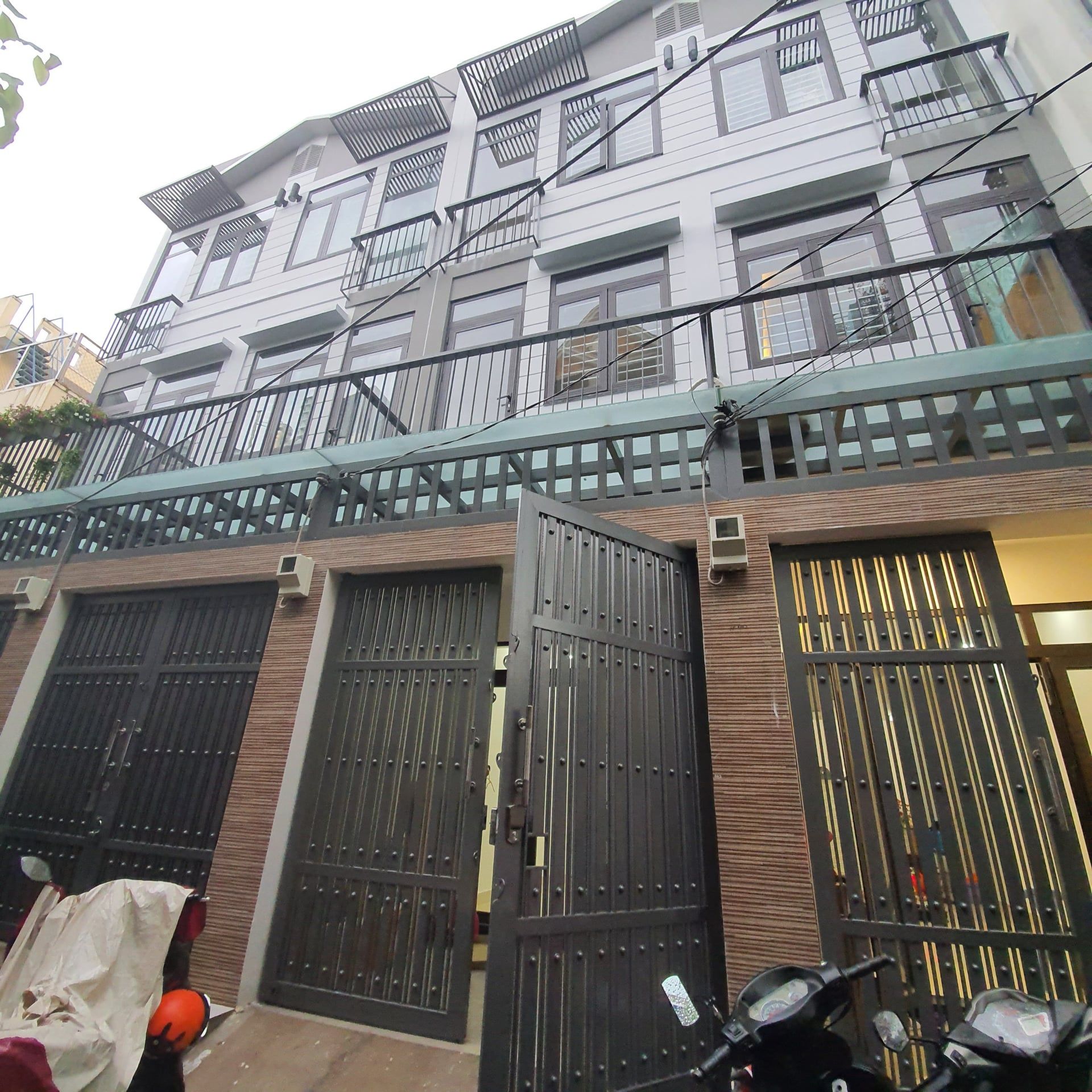 Cho thuê nhà mặt tiền Trần Xuân Soạn Quận 7