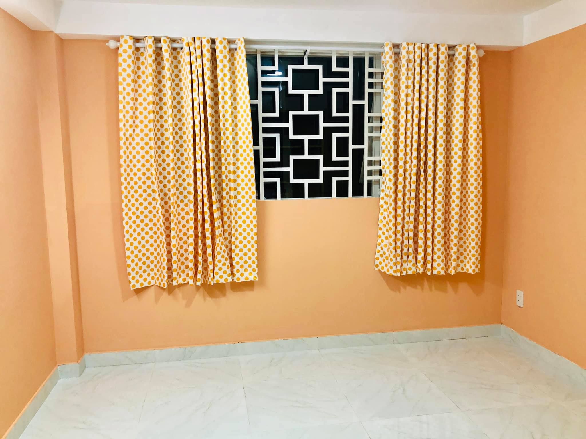 Cho thuê căn nhà mới xây cao cấp phường Trường Thọ, Thủ Đức, 1 trệt 2 lầu, 2 phòng ngủ, 2 WC, 1 bếp