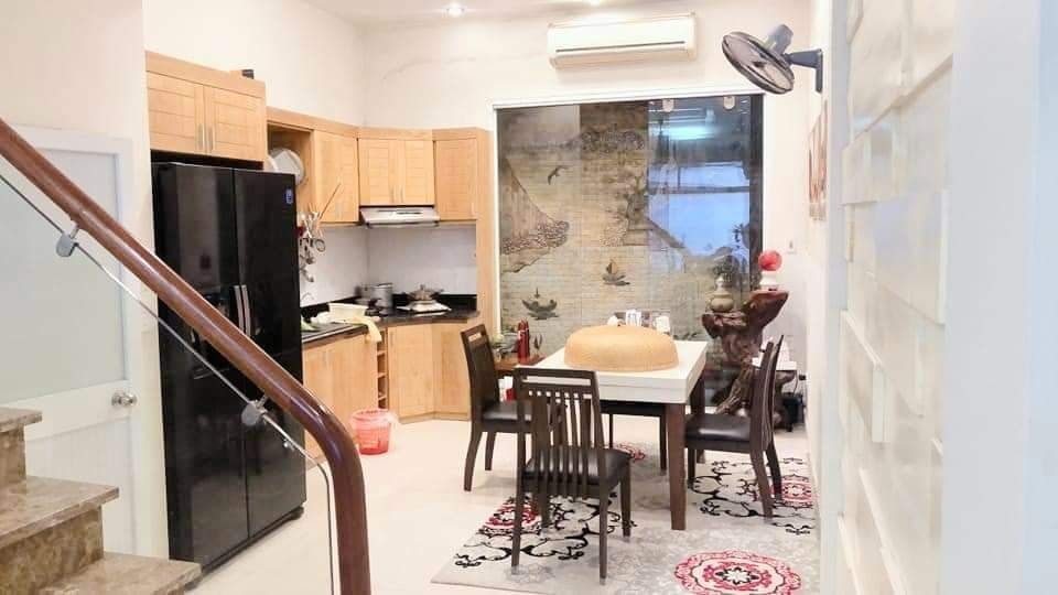 NHÀ ĐẸP - 2 THOÁNG - MẶT NGÕ - Ô TÔ - KINH DOANH - SÁT PHỐ - TT CẦU GIẤY