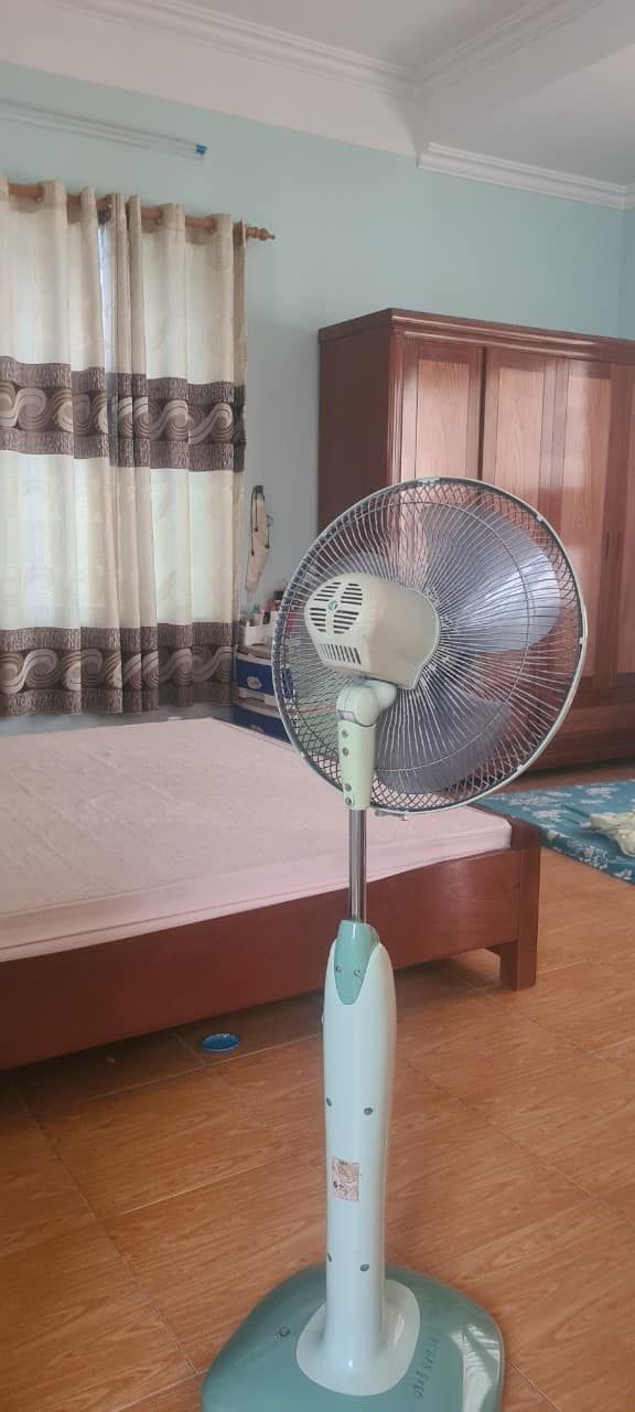 Cho thuê nhà 3 tầng to, mới xây đẹp 80m2, 3 tầng gồm có 3 phòng ngủ và 1 phòng thờ, An Đà HP