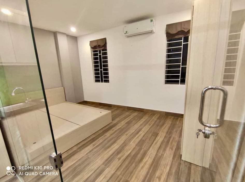 Cho thuê CCMN 1pn 1pk mới đẹp ngõ 123 trung kính còn duy nhất 1 phòng full nội thất