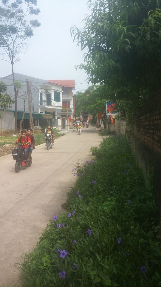 Chúng tôi được chủ nhà giao bán căn nhà 3 tầng xây 2015. Trưng Vương