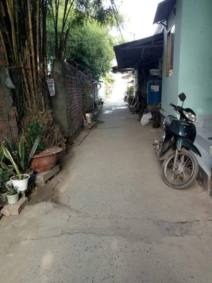Cho thuê nhà Nguyên căn ngay Ubnd phường Long Bình Quận 9 - diện tích gần 50m2 rộng rãi thoáng mát