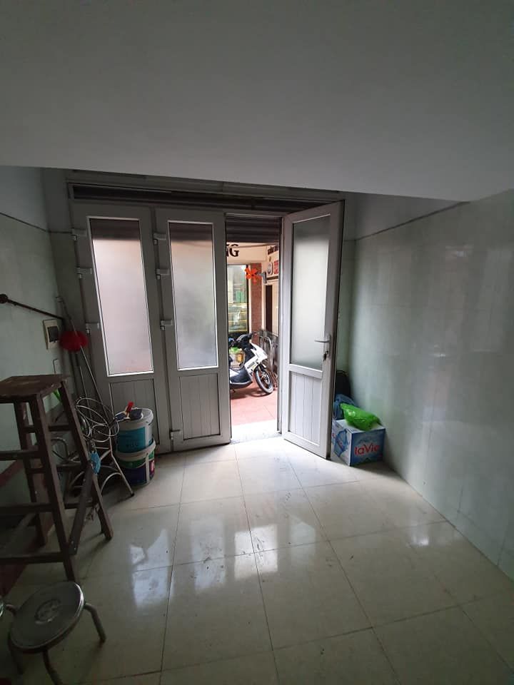 Cô mình có nhà cho thuê khu vực tttp, ngõ 2 đường Mê Linh, gần đền Nghè
