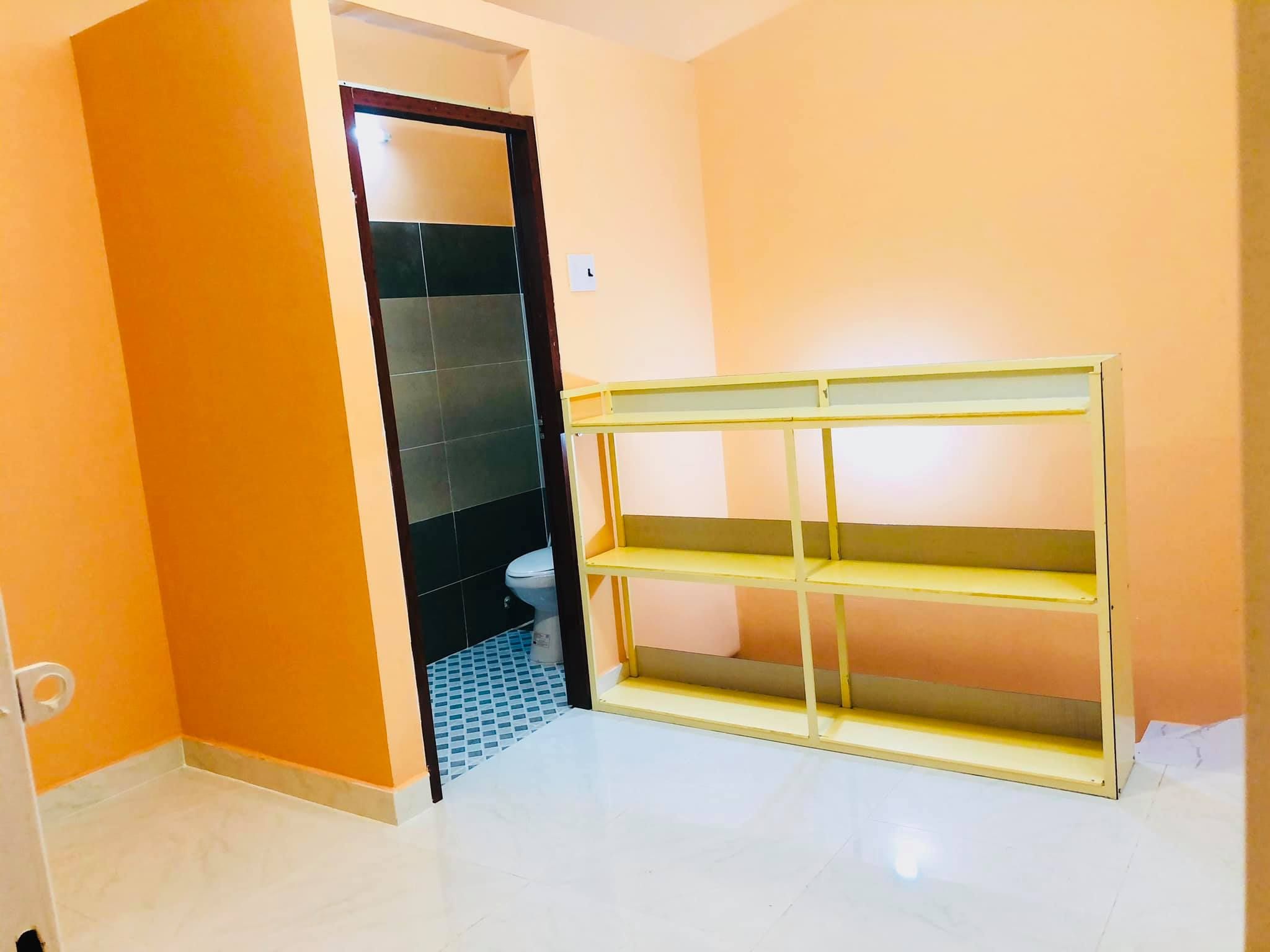 Cho thuê căn nhà mới xây cao cấp phường Trường Thọ, Thủ Đức, 1 trệt 2 lầu, 2 phòng ngủ, 2 WC, 1 bếp