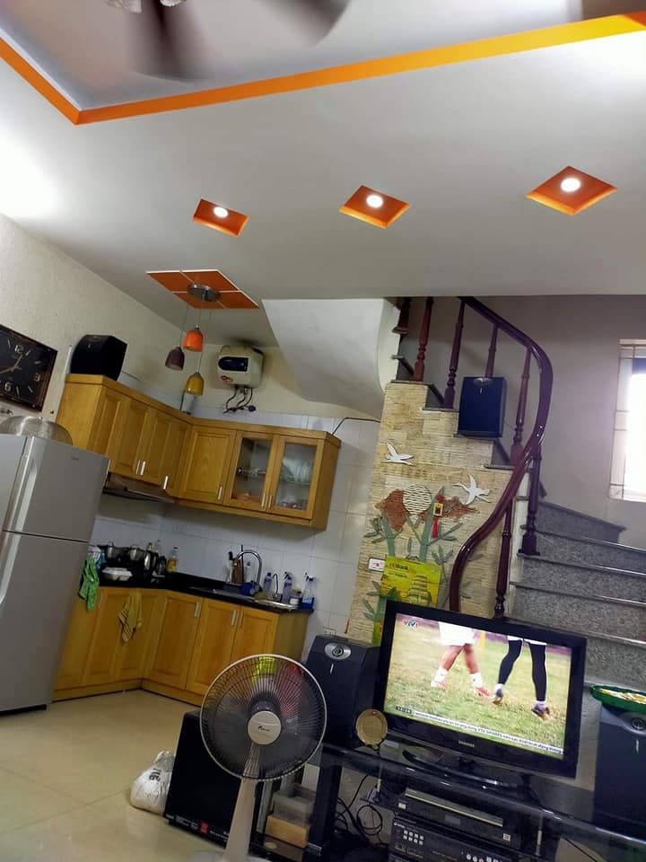 NHỈNH 2 TỶ NHÀ ĐẸP TRƯƠNG ĐỊNH HAI BÀ TRƯNG DT 25/28M2, XÂY 4 TẦNG AN SINH, TIỆN ÍCH