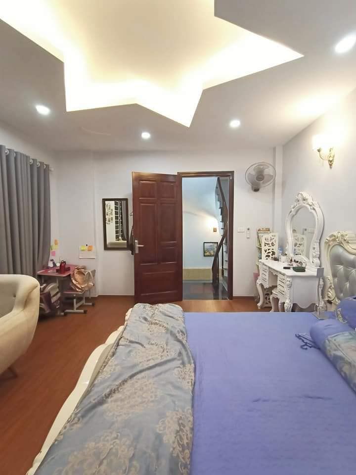 BÁN GẤP NHÀ ĐẸP PHỐ 8/3 HBT, AN SINH, TIỆN ÍCH 46/30M2, 5 TẦNG, MT 7,2M GIÁ 3,75 TỶ