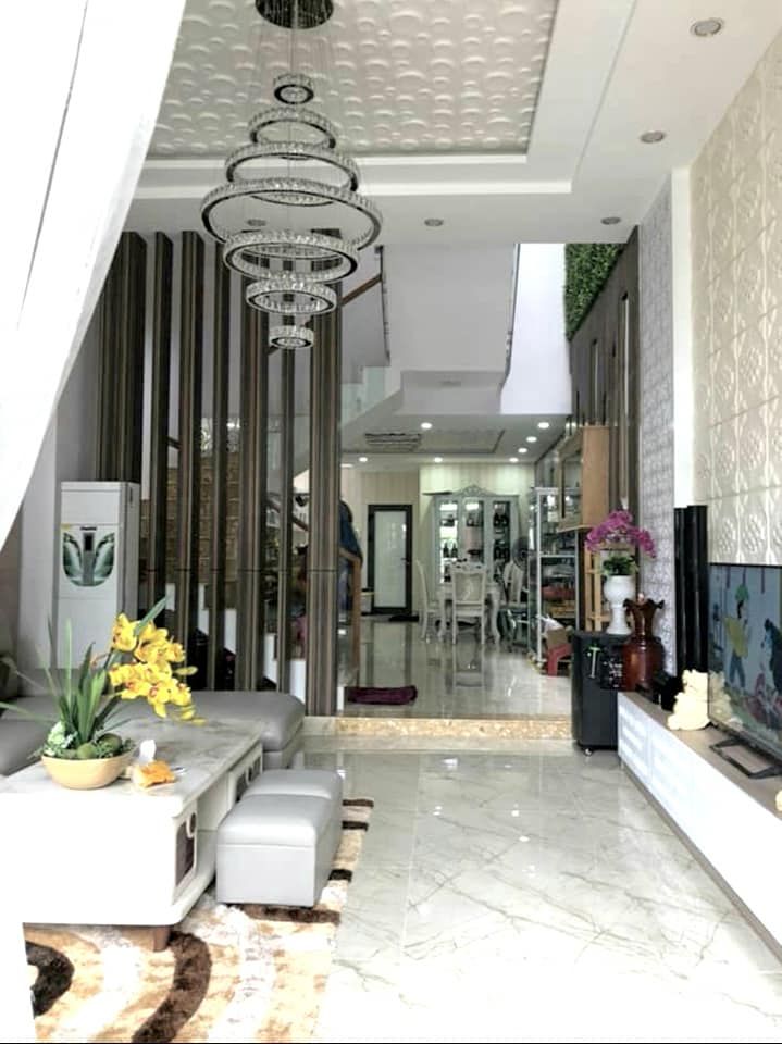 Bán Nhà đẹp 3 tầng - Full nội thất cao cấp - Mặt tiền Hải Châu.
